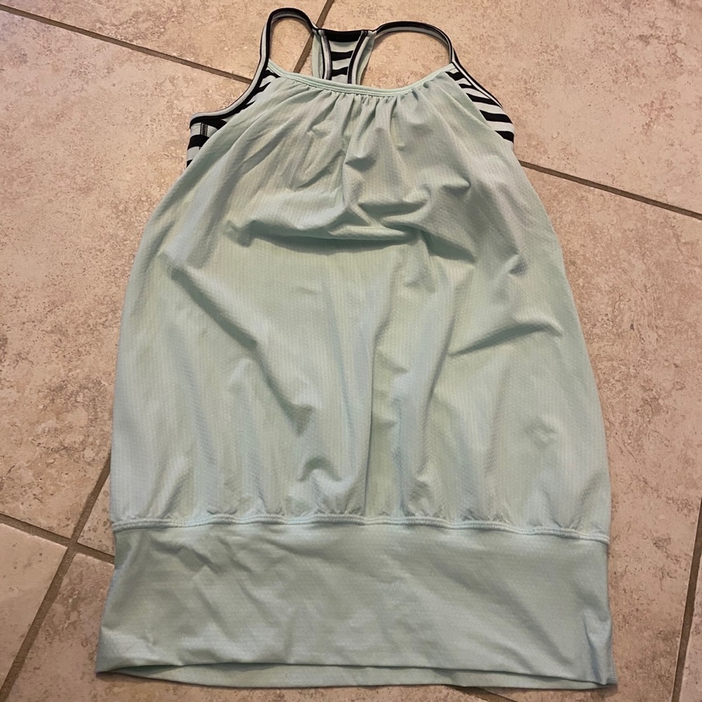 Lululemon tank